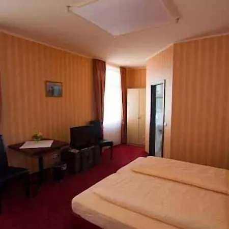 Haupt (adults Only) 3*